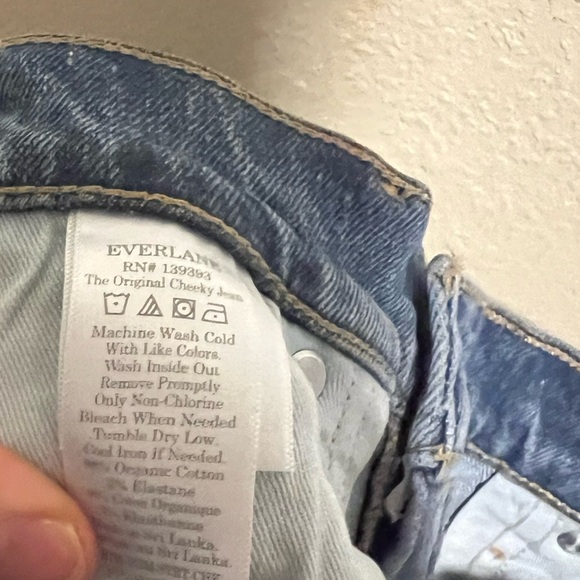 NWT Everlane Light Wash The Original Cheeky Jean 28 Crop - Picture 10 of 11